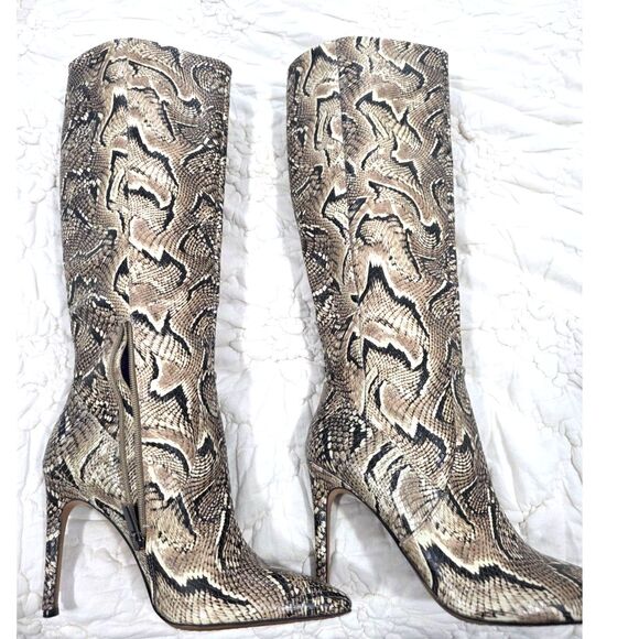 Vince Camuto Fendels Knee-High Boots Snakeskin Print Size 8 - Picture 2 of 8